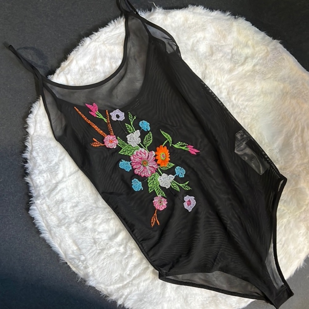Zara Floral Embroidered Black Bodysuit Size S